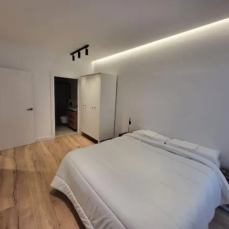 Moderno Apartamento Centrico Para 8 Personas Bilbao Exterior photo