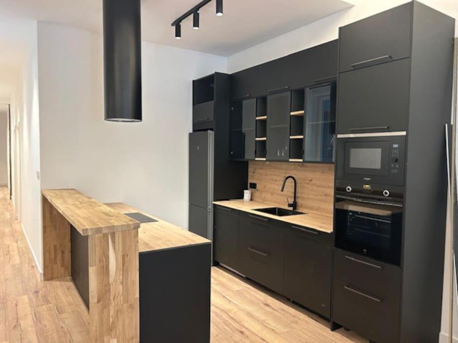 Apartment Moderno Centrico 8 Personas